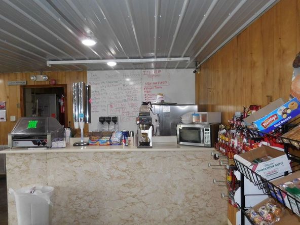 300 E Millerstown Rd, Upton, KY 42784